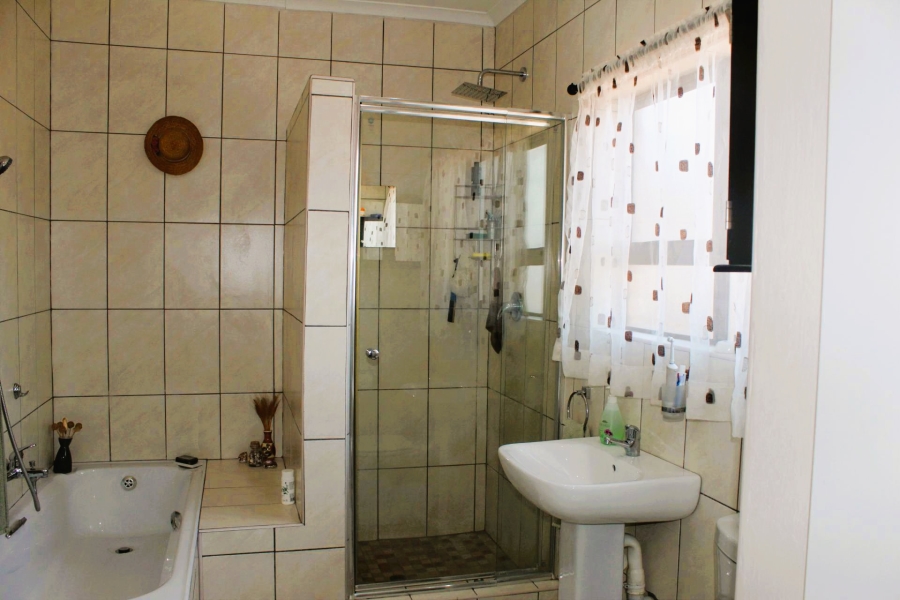 3 Bedroom Property for Sale in Deneysville Free State